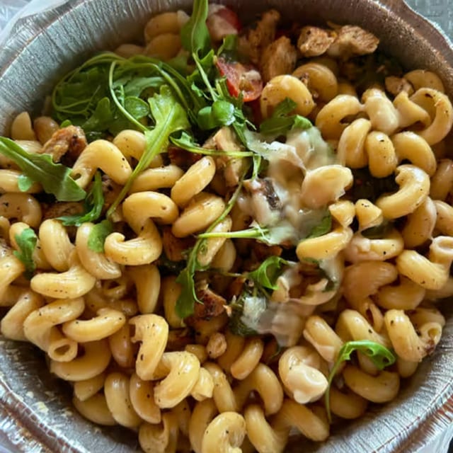 Lemon Arugula Chicken Pasta.